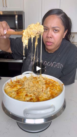 1.2M views · 1.6K comments | Mac and Cheese Video | Yes ANOTHER mac and cheese video!! No roux, no egg and STILL bussing! 1000 ways to make macaroni, they are ALL right! #kimmyskreations #macandcheese... | By Kimmy’s Kreations | Facebook Tic Tok Macaroni And Cheese, Mac And Cheese Hidden Veggies, Macaroni And Cheese No Eggs, Mac And Cheese Cheese Sauce, Lobster Mac And Cheese Recipe Videos, Kimmys Kreations Mac And Cheese, Southern Mac And Cheese Roux Recipe, How To Make A Rue For Mac And Cheese, No Rue Mac And Cheese