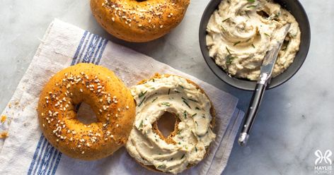 Cashew Cream Cheese with Chives – Haylie Pomroy Low Calorie Bagels, Types Of Bagels, Healthy Bagel, Cashew Cream Cheese, Fmd Recipes, Fast Metabolism Diet Recipes, Chives Recipe, Cinnamon Raisin Bagel, Bagel Toppings