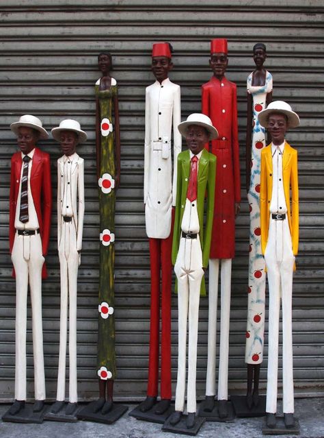 Tall African Hand Carved Wooden Figures - Phases Africa Wood Figures, Pith Helmet, African Furniture, Afrikaanse Kunst, African Sculptures, African Home Decor, Boho Interiors, Wooden Statues, African Decor