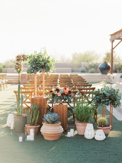 Desert Ceremony Decor, Succulent Wedding Aisle Decor, Desert Theme Wedding, Terra Cotta Wedding, Outdoor Wedding Ceremonies, Hydrangea Bouquet Wedding, Western Glam, Lush Wedding, Cactus Wedding