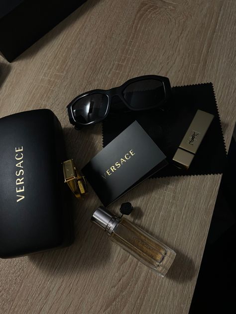 Versace Wallpaper Aesthetic, Versace Biggie Sunglasses, Luxury Aesthetic Dark, Package Aesthetic, Versace Aesthetic, Versace Wallpaper, Perfume Aesthetic, Lux Fashion, Viktor Rolf