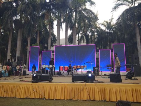 Led Screen Stage Design, Sangeet Stage, Bollywood Night, Entrance Decoration, Wedding Stage Backdrop, Led Stage, Wedding Decor Photos, Happy Onam, Space Birthday Party