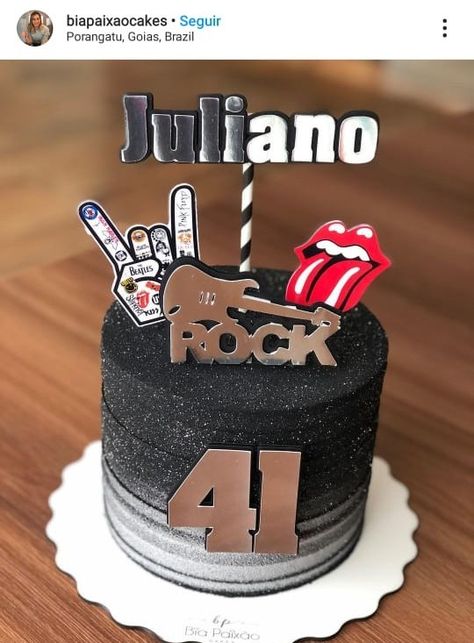 Slipknot Birthday Cake, Crow Cake, Bolo Rock, Rock And Roll Birthday, Rock Cake, 2 Birthday Cake, Party Rock, Roll Cake, 50th Birthday Party