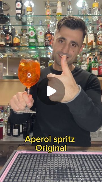 Aperol Spritz Recipe Cocktails, Amoral Spritz, Spritz Recipes Alcohol, How To Make Aperol Spritz, Sprits Cocktail, Aperol Recipes, Aperol Spritz Receita, Aperol Spritz Recept, Aperol Cocktail Recipes