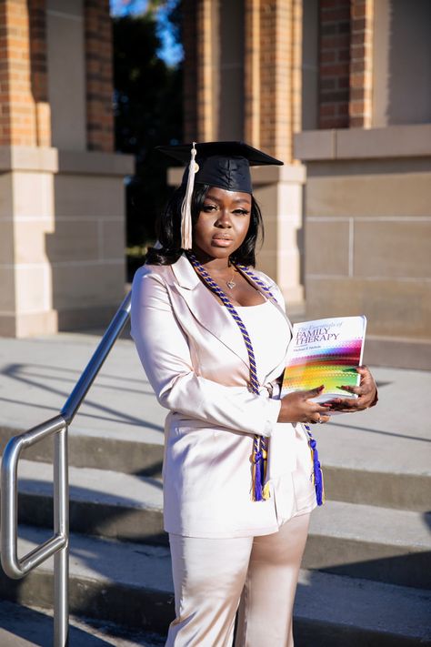 Graduation Photoshoot Social Work, Graduation Pictures Social Work, Msw Graduation Pictures, Social Work Graduation Pictures, Social Work Graduation Cap, Social Work Graduation, Msw Graduation, Graduation Photography Poses, Graduation 2024