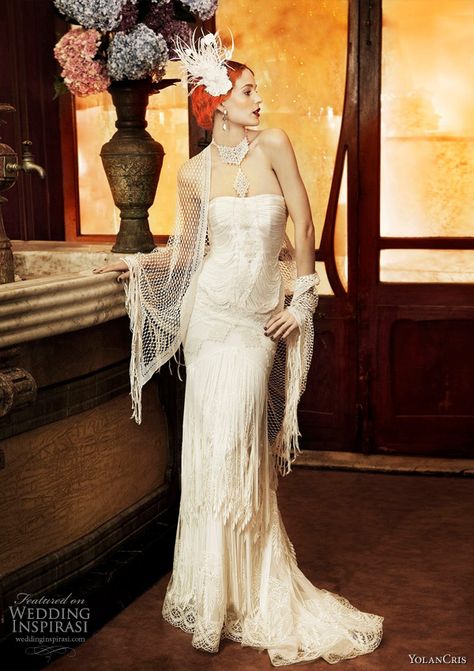 Yolan Cris wedding dresses 2011 Revival Vintage bridal collection - Roma Yolan Cris Wedding Dress, 20s Wedding Dress, Wedding Dresses Vintage 20s, Style Année 20, 20s Style, Vintage Inspired Wedding Dresses, 1920s Style, Trendy Wedding Dresses, Vintage Inspired Wedding