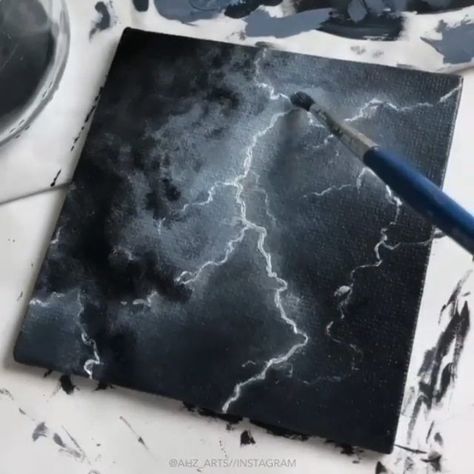 How To Paint Thunderstorms, Storm Painting Acrylic Easy, Painting Of Lightning, Painting Of Thunderstorm, Painting Lighting Ideas, Lightning Canvas Painting, Stormy Clouds Drawing, Lightning Painting Ideas, Easy Lightning Painting