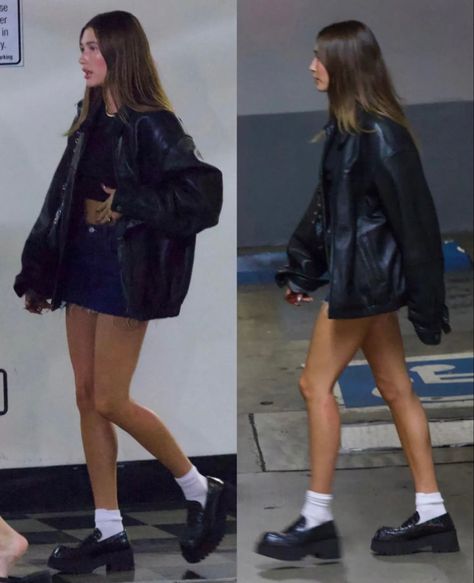 Oversize Leather Jacket, Socks Loafers, Denim Skirt Outfit Winter, Oversized Jacket Outfit, Black Denim Jacket Outfit, Oversized Denim Jacket Outfit, Oversized Black Denim Jacket, Womens Leather Jacket Outfit, Denim Mini Skirt Outfit