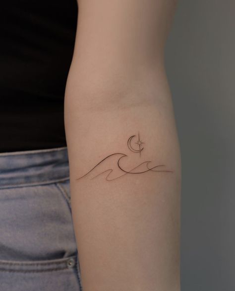 Jonaxx Tattoo Ideas, Moon And Waves Tattoo Simple, Beach Waves Tattoo Ideas, Ocean Wave Tattoo Minimalist, Matching Wave Tattoos, Minimalist Tattoo Wave, Moon Ocean Tattoo, Beach Wave Tattoo Ideas, Simple Rib Tattoos For Women