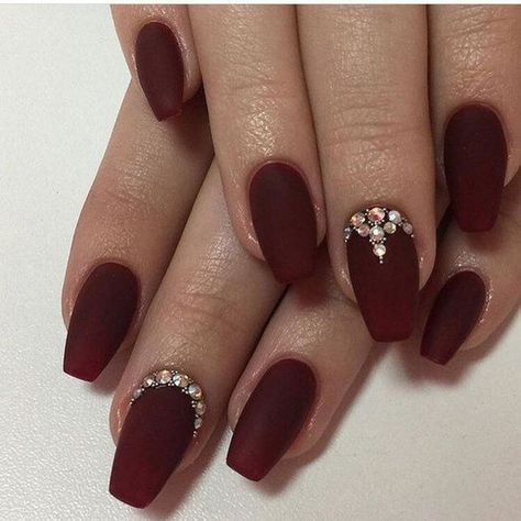 Oxblood Nails, Nails Maroon, Maroon Nail Art, Maroon Nail Designs, Nails Burgundy, Manicured Nails, Bridal Nails Designs, Maroon Nails, Bridal Nail Art