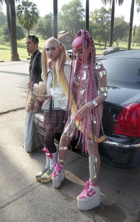 brooke candy  grimes Brooke Candy, Claire Boucher, Saint John, Club Kids, Japanese Street Fashion, Harajuku Fashion, Grunge Fashion, Japanese Fashion, Style Icons