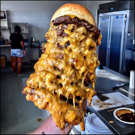 Know anyone who could finish this insane burger? Tag them! : @hulksmashfood Know anyone who could finish this insane burger? Tag them! : @hulksmashfood Fast Food Drinks, Homemade Hamburgers, Yummy Comfort Food, Weird Food, Food Goals, Best Recipe, Food Obsession, Interesting Food Recipes, Pretty Food