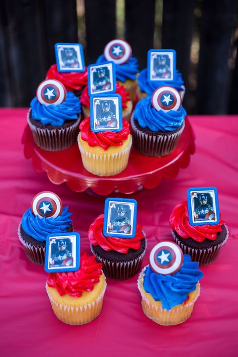 Captain America Party Cupcakes #HeroesEatMMs #Shop Funny Captain America, Captain America Shield Tattoo, America Cupcakes, Captain America Wedding, Captain America Cupcakes, Captain America Drawing, Winter Soldier Movie, Captain America Birthday Party, Captain America Quotes