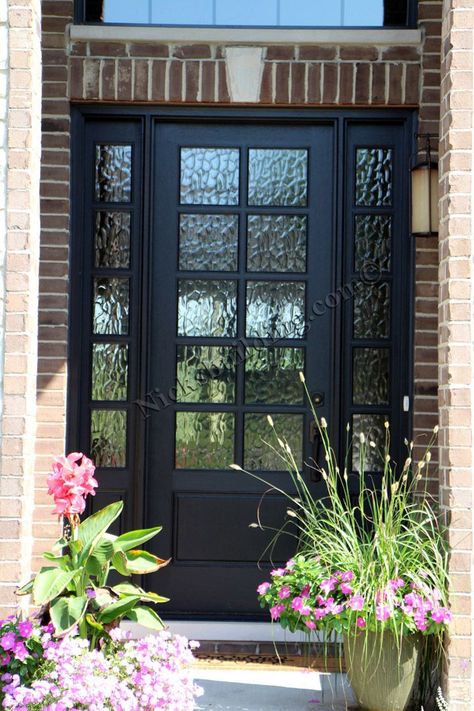 Best exterior door ideas. I love simple and pretty front doors. Do you? #frontdoor #frontdoorideas #frontdoor2018 Single Exterior Doors, Perspective Architecture, Black Front Door, Front Door Makeover, Exterior Doors With Glass, Wood Garage Doors, Black Front Doors, Wood Exterior Door, Glass Panes