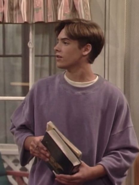 Shawn Hunter Haircut, Eric From Boy Meets World, Eric Matthews Season 1, Will Friedle 90s, Eric Matthews Aesthetic, Eric Matthews Outfits, 90s Vintage Aesthetic Outfit, Eric Boy Meets World, Boy Meets World Outfits