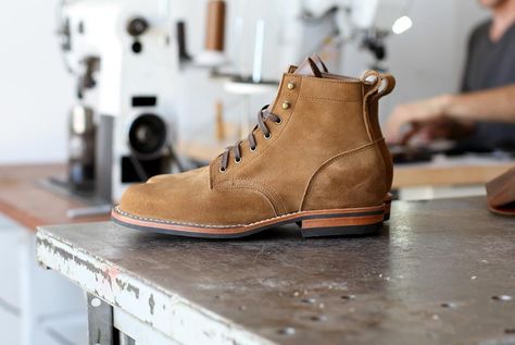 Suede boots.  @trumanbootcompany • 634 Me gusta Alpine Style, Red Wing Shoes, Boulder Co, Man Images, White Boots, Men's Clothes, Limited Stock, Dr. Martens Boots, Suede Boots