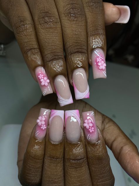 #summernails #flowernaildesigns #nails #nailideas #pink Summer Trip Nail Ideas, Luau Nail Ideas, Nails Acrylic Tropical, Y2k Vacation Nails, Vacation Flower Nails, Nails Acrylic Vacation, Nail Art Designs Hibiscus, Summer Vacation Nails Beach, Carribean Vacation Nails