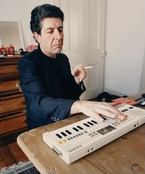 Club Music, Leonard Cohen, Muse, Documentaries, Songwriting, Keyboard, Cool Photos, Musical, On Twitter