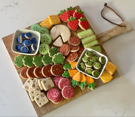 Charcuterie Cookies Decorated, Charcuterie Cookies, Cookie Platter Ideas, Summer Sugar Cookies, Cookie Platters, Cookie Board, Sugar Cookie Designs, Cute Baking, Fancy Cookies