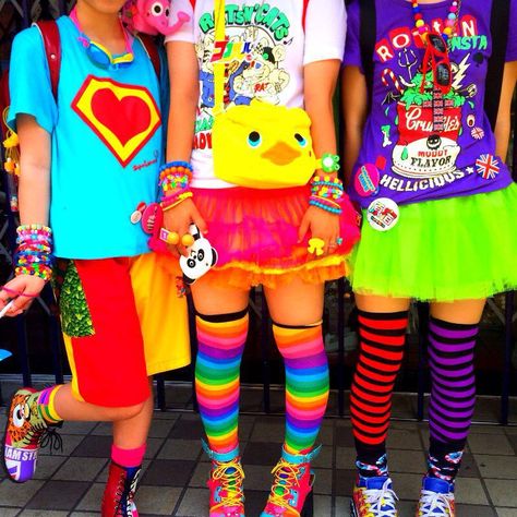 Acidwave Outfit, Neoncore Outfits, Kids Cute Outfits, Scene Kid Outfits, Decora Fashion, Decora Harajuku, Kid Outfits, Kids Aesthetic, Kandi Kid