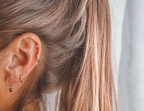 Double Helix Stud And Hoop, Gwyneth Paltrow Ear Piercings, Double Helix Piercing Ideas, Helix Piercing Ideas, Double Helix Piercing, Piercing Inspiration, Double Piercing, Helix Hoop, Cute Ear Piercings