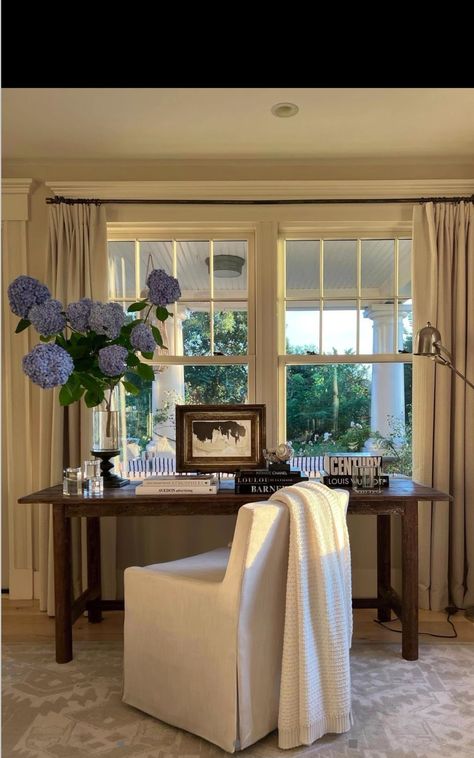 Traditional Nancy Meyers Interiors, California Casual Office, Nantucket Aesthetic Interior, Nancy Meyers Office, Nancy Meyers Aesthetic Small House, Nantucket Cottage Interiors, Desk Behind Couch, Nancy Meyers Home, Hamptons House Interior