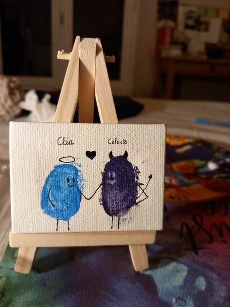 Friends Fingerprint Canvas, Fingerprint On Canvas, Fingerprint Best Friend, Canvas Fingerprint Art Couple, Canvas Fingerprint Art For Friends, Canvas Painting Ideas Aesthetic Couple, Painting With Fingerprints, Couple Fingerprint Painting, Small Canvas Art For Best Friend