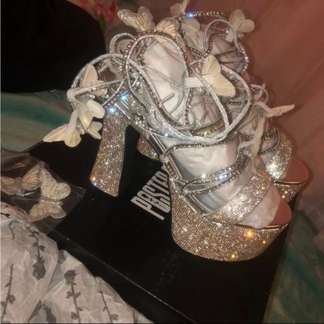 New In Box Butterflies Lace Up Silver Platforms Heels Brats Heels, Quinceañera Heels, Shoes Butterflies, Kail Uchis, Purple Shoes Heels, Quinceanera Heels, Butterfly High Heels, Prom Things, Silver Heels Prom