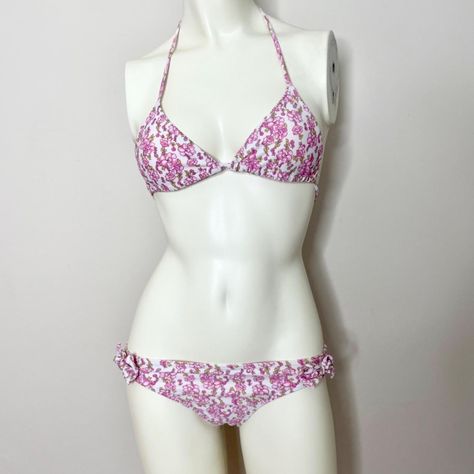 Vintage 2000s pink floral bikini set by Lc waikiki... - Depop 2000s Swimsuit, 2000s Bikinis, 2000s Pink, Cute Matching, Lc Waikiki, Tropical Flower, Tankini Set, Vintage 2000s, Triangle Top