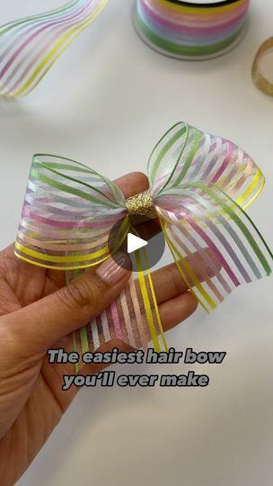 Easy Hair Bows, Hair Bows Diy Ribbon, Ribbon Projects, Ribbon Hair Ties, Girls Hair Bows Diy, Gift Containers, Hair Bow Tutorial, Bows Diy Ribbon, Bow Headband Hairstyles