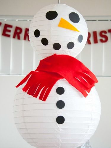 Giant Snowman #diychristmas #holidaydiy Snowman Craft Ideas, Diy Schneemann, Recycle Paper, Large Christmas Ornaments, Snowman Party, Snowman Crafts Diy, Snowman Craft, Diy Snowman, Office Christmas