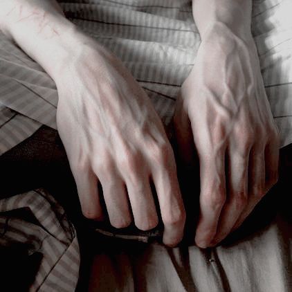 Corpo Aesthetic, Hand Veins, Nijiro Murakami, Hand Drawing Reference, Hand Reference, Hand Pictures, Pretty Hands, Anatomy Reference, Body Reference