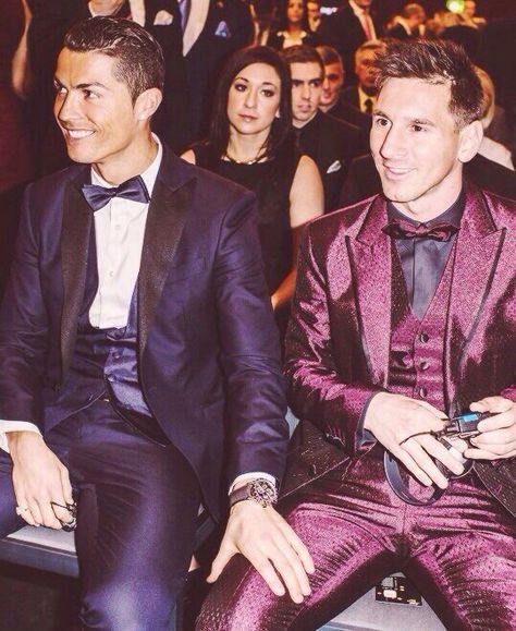 Cristiano Ronaldo gay Messi Y Cristiano, Cristiano Messi, Cristiano Ronaldo And Messi, Messi Goals, Messi Vs Ronaldo, Cr7 Vs Messi, Cr7 Messi, Messi Vs, France Football