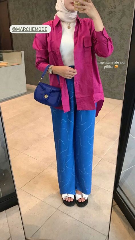 Ootd Fuschia Hijab, Ootd Magenta Hijab, Colorful Hijab Outfits, Ootd Colorful Hijab, Colorful Outfits Hijab, Hijabi Casual Outfits, Ootd Colorful, Hijab Style Casual, Hijabi Fashion Casual