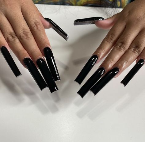 Xl Black Nails, Black Stilettos Nails, Nail Square Long, Black Square Nails Long, Black Long Nails Ideas, Black Xl Nails, Long Nail Designs Black, Black Acrylic Nails Long, Black Medium Nails