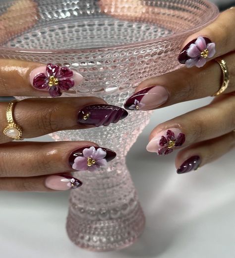 Purple Nail Aesthetic, Purple Autumn Nails, Pink Autumn Nails, Purple Nails Almond, Purple Flower Nails, Nessa Nails, Orchid Nails, Future Vision, Autumn Nails