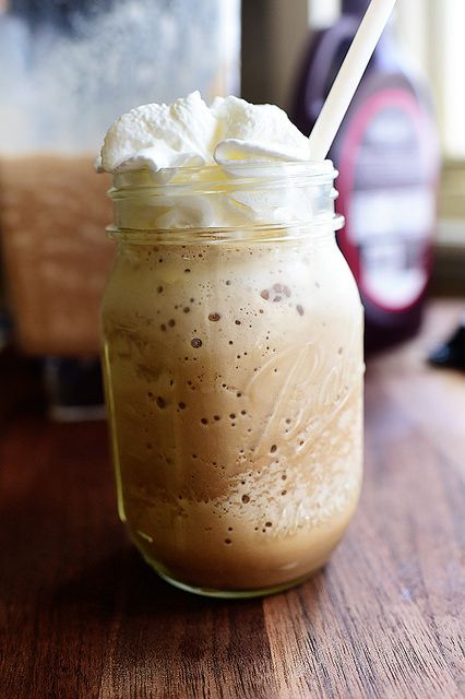 Homemade Frappuccino Homemade Frappuccino, Frappuccino Recipe, Smoothie Drinks, Album Design, Pioneer Woman, Frappe, Coffee Love, Coffee Recipes, A Drink