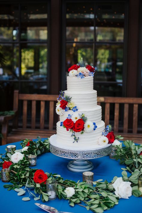 Red white and blue wedding cake | Garden wedding ceremony with Military inspiration | Izzy and Co. #militarywedding #dukewedding #durhamwedding Red And Royal Blue Wedding, Wedding Red And Blue, Red White And Blue Wedding Decorations, Blue And White Wedding Party, Red White Blue Wedding Theme, Red White And Blue Wedding Theme, Patriotic Wedding Cake, Red White And Blue Wedding Cake, Red And Blue Wedding Cake