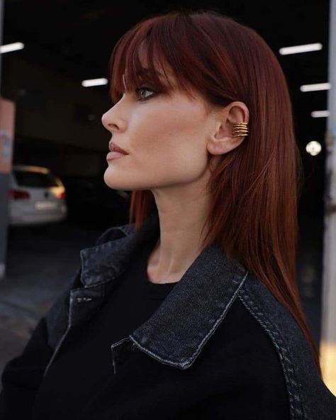 Deep Copper Hair, Dark Ginger Hair, Dark Auburn Hair, Wine Red Hair, Wine Hair, Red Hair Inspo, Ginger Hair Color, Gold And Silver Jewelry, Hair Color Auburn