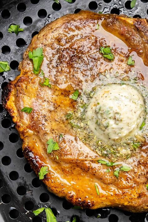 Juicy Air Fryer Pork Chops - thestayathomechef.com Pork Chop Dinner Ideas, Dinner Ideas Air Fryer, Air Fry Pork Chops, Air Fryer Recipes Pork, Air Fryer Pork, The Stay At Home Chef, Cooking Pork Chops, Air Fryer Pork Chops, Pork Chop Dinner