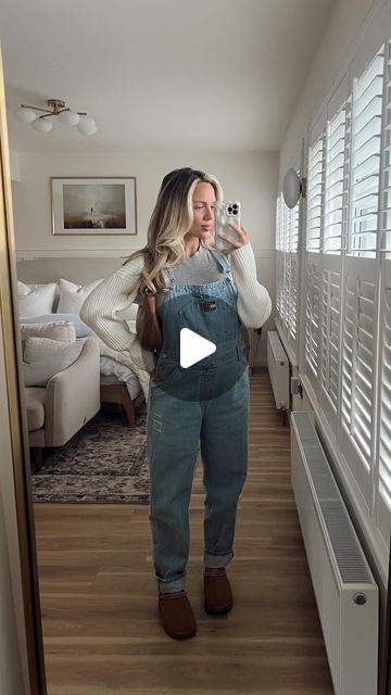 Elanna McGowan on Instagram: "I mean overalls are a must when pregnant! Why did it take me till baby #3 to get a pair 🫣🤪🤰🏼. Overalls @vinted, Cropped Sweater (old @hm), @ugg Tasmans and Bag @coccinelleofficial  #36weeks #ootd #ellepearls" Pregnant Overalls Outfit, Overalls Pregnant, Maternity Overalls Outfit, Ugg Tasmans, Maternity Overalls, Overalls Outfit, Maternity Outfits, Pregnancy Outfits, Cropped Sweater