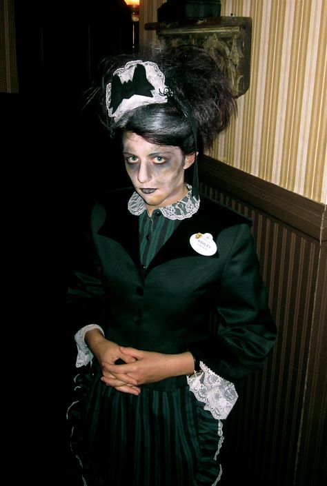 Haunted Mansion Maid Me - Not-So-Scary Halloween Party, Fall 2011 Haunted Mansion Maid, Diy Haunted Mansion, Haunted Hollywood, Haunted Mansion Costume, Dead And Breakfast, Halloween Haunted Mansion, Halloween Wedding Dresses, Haunted Mansion Party, Maid Halloween