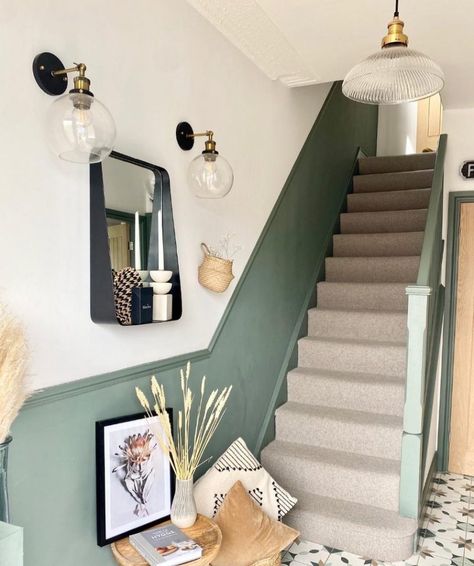 Townhouse Paint Ideas, Hallway Pop Of Color, Colorful Traditional Bedroom, Paint Hallway Ideas Wall Colors, Calm Hallway, Stairwell Paint Ideas, Green Hallway Ideas Entrance Halls, Narrow Entry Way Ideas, Wainscoting Paint Ideas