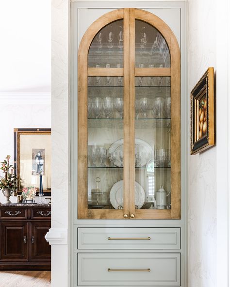 Dining Room Built In, Built In China Cabinet, Built In Cabinet, Butler's Pantry, Kitchen Inspiration Design, Built In Cabinets, Kitchen Remodel Idea, Beautiful Kitchens, Kitchen Style