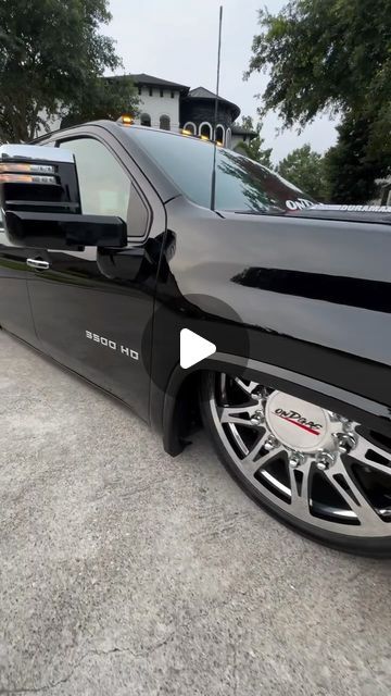 OnDGas.com on Instagram: "2024 Body Drop Dually on 30s ⛽️ @phat_phabz @jtxforged 

#ondgas #ondgasracing #2024 #dually #bagged #duallyporn #truck #30s #wheels #jtxforged #phatphabs #black #red #3500 #silveradohd #heavyduty #fyp" Custom Dually Trucks, Dodge Dually, F350 Dually, Silverado Hd, Dropped Trucks, Dually Trucks, Custom Trucks, May 27, Chevy Trucks