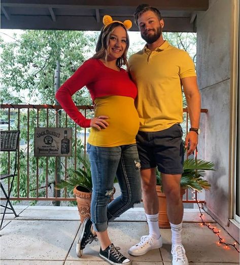 Winnie The Pooh Maternity Costume, Maternity Costumes, Pooh And Christopher Robin, Maternity Costume, Winnie The Pooh Costume, Costume Couples, The Hundred Acre Wood, Pregnancy Costumes, Couples Costume