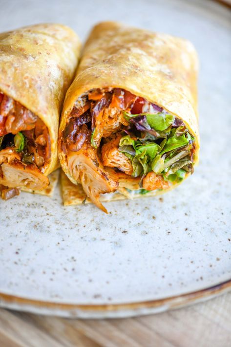 Post Workout Lunch, Protein Wraps, Easy High Protein Meals, Vegan Fried Chicken, Gluten Free Wraps, Chicken Wrap Recipes, Quick Easy Vegan, Vegetarian Chicken, Vegan Wraps