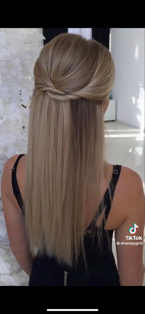 Bridesmaid Hair Straight, Elegant Straight Hairstyles, Straight Wedding Hair, Straight Formal Hairstyles, Straight Prom Hair, Grad Hairstyles, Half Updo Hairstyles, Formal Hairstyles For Long Hair, Ball Hairstyles