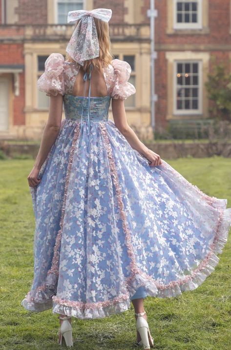 Princess Dress Aesthetic, Magical Gown, Femenine Fashion, Flower Petal Dress, Long Flower Dress, Princess Look, Blue Ruffle Dress, Fairytale Fashion, Puff Dress