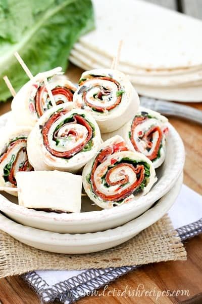 Pinwheels Recipes, Pinwheel Appetizer, Italian Sub Sandwich, Tortilla Pinwheels Recipe, Shower Appetizers, Work Potluck, Tortilla Pinwheels, Pinwheel Sandwiches, Appetizer Buffet